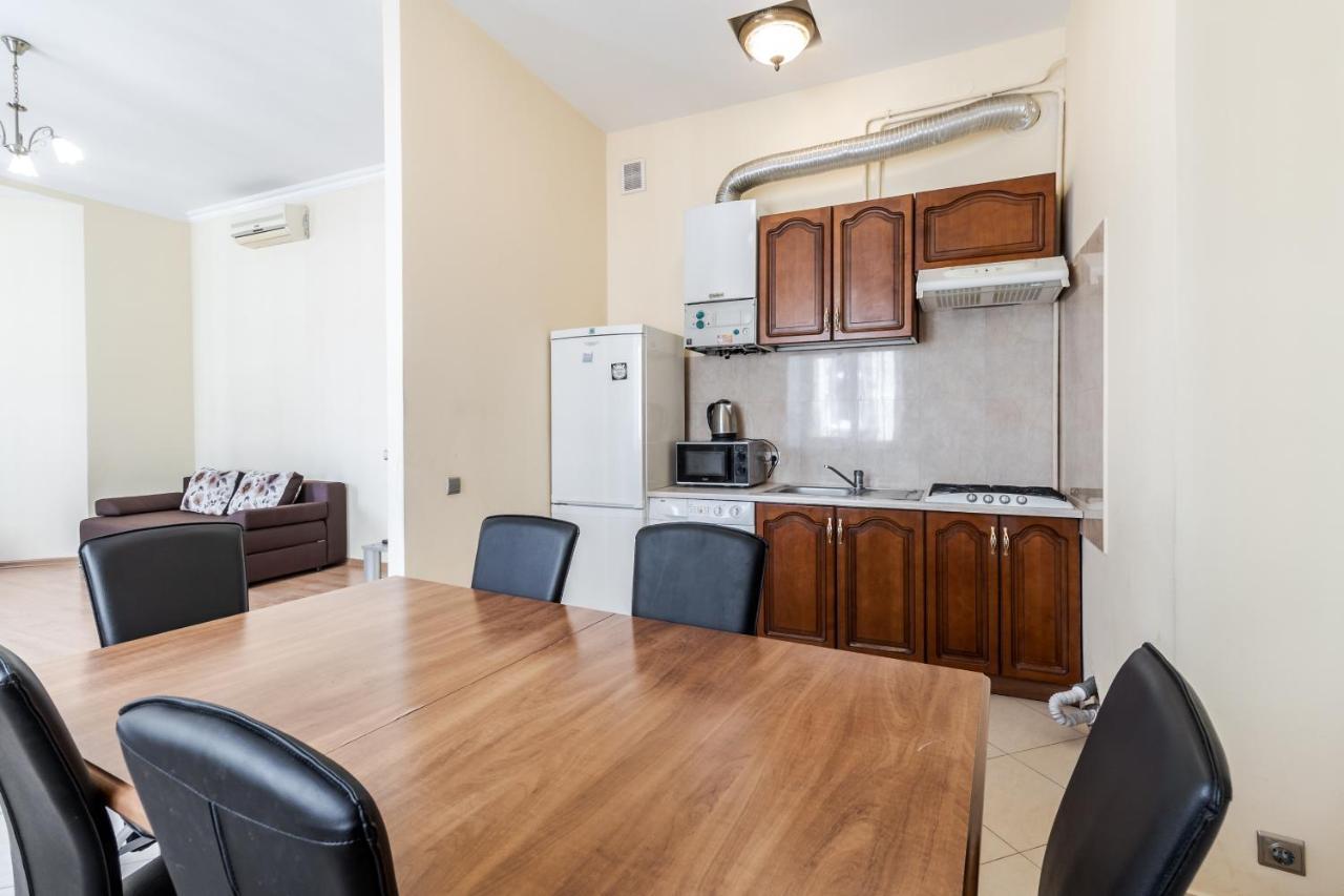 Fedorova Apartment Lviv Eksteriør bilde